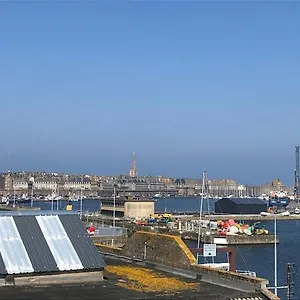 Apartment Duplex Malo Servan A 100m Intra Muros A 7min A Pied, Saint-Malo